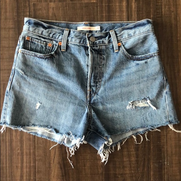 Levi's Pants - Levi’s wedgie shorts
